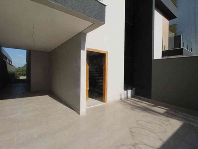 Casa com 3 quartos à venda no bairro Planalto, 360m²