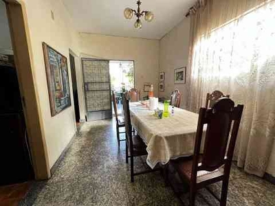 Casa com 3 quartos à venda no bairro Renascença, 440m²