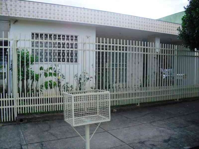 Casa com 3 quartos à venda no bairro Salgado Filho, 378m²