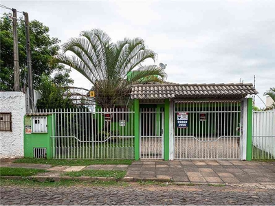 Casa com 3 quartos à venda no bairro Santo André, 217m²