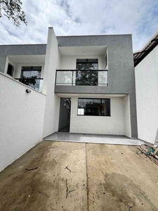 Casa com 3 quartos à venda no bairro Sapucaias III, 110m²