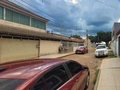 Casa com 3 quartos à venda no bairro Setor Norte, 150m²