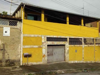 Casa com 3 quartos à venda no bairro São Januário (justinópolis), 211m²