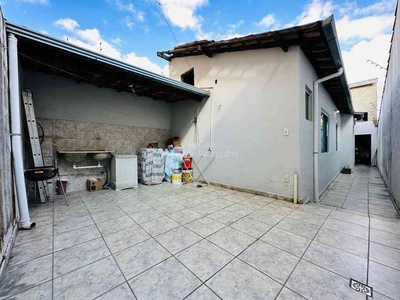 Casa com 3 quartos à venda no bairro São João Batista (venda Nova), 180m²