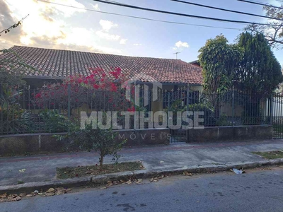 Casa com 3 quartos à venda no bairro São João Batista (venda Nova), 51m²