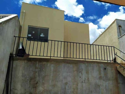 Casa com 3 quartos à venda no bairro São Pedro, 203m²