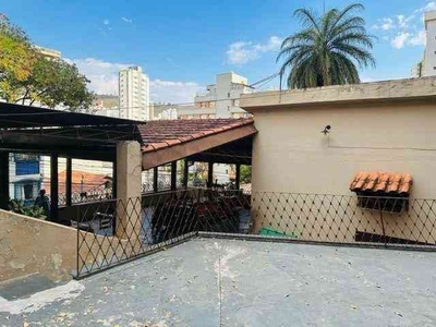 Casa com 3 quartos à venda no bairro São Pedro, 380m²