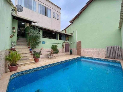 Casa com 3 quartos à venda no bairro Teixeira Dias (barreiro), 225m²
