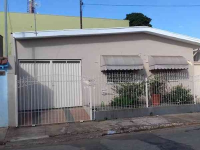 Casa com 3 quartos à venda no bairro Vila Betânia, 217m²