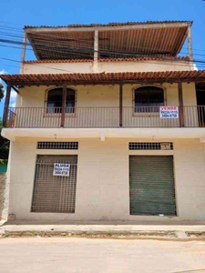 Casa com 3 quartos à venda no bairro Vila Rica, 258m²