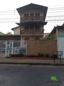 Casa Comercial com 3 quartos para alugar no bairro Jardim Riacho das Pedras, 420m²