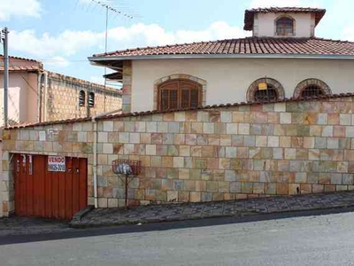 Casa com 4 quartos à venda no bairro Betânia, 160m²