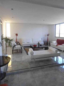 Casa com 4 quartos à venda no bairro Caiçaras, 1100m²