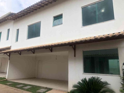 Casa com 4 quartos à venda no bairro Copacabana, 157m²