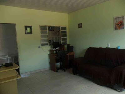 Casa com 4 quartos à venda no bairro Coqueiros, 360m²