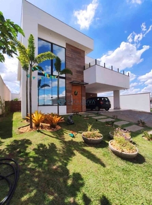 Casa com 4 quartos à venda no bairro Gran Park, 405m²