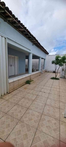 Casa com 4 quartos à venda no bairro Jacarecica, 300m²