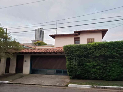 Casa com 4 quartos à venda no bairro Jardim das Bandeiras, 484m²