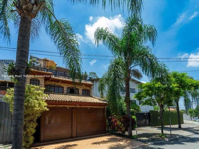 Casa com 4 quartos à venda no bairro Jardim Ingá, 509m²