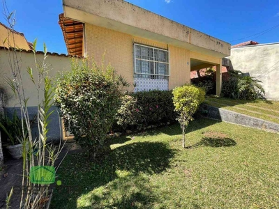 Casa com 4 quartos à venda no bairro Jardim Riacho das Pedras, 160m²