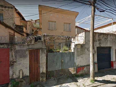 Casa com 4 quartos à venda no bairro Lagoinha, 341m²