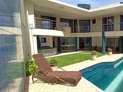 Casa com 4 quartos à venda no bairro Mata da Praia, 450m²