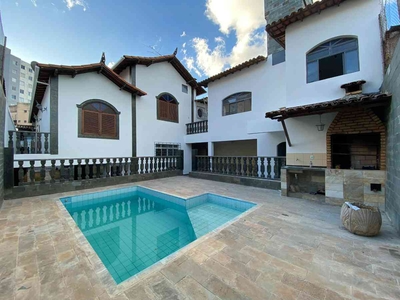 Casa com 4 quartos à venda no bairro Palmares, 400m²
