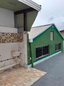 Casa com 4 quartos à venda no bairro Paraíso, 263m²