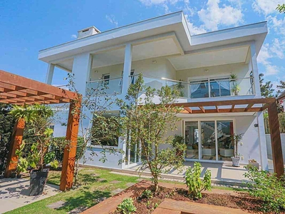 Casa com 4 quartos à venda no bairro Residencial Morada dos Lagos, 483m²