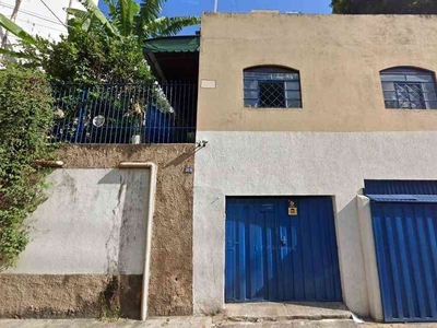 Casa com 4 quartos à venda no bairro Santo Antônio, 364m²