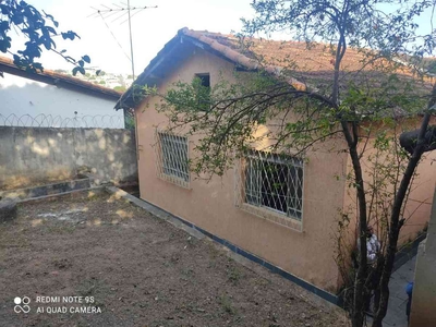 Casa com 4 quartos à venda no bairro São Benedito, 360m²