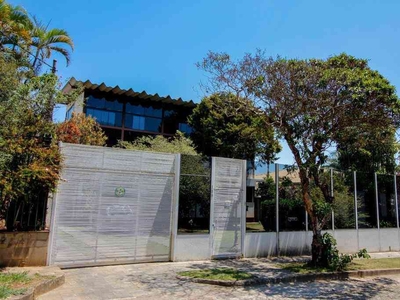 Casa com 4 quartos à venda no bairro São Luiz (pampulha), 1400m²