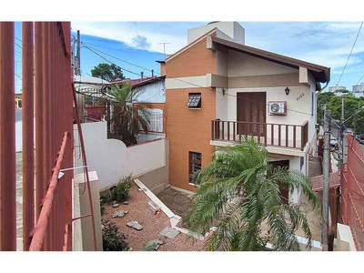 Casa com 4 quartos à venda no bairro Teresópolis, 300m²