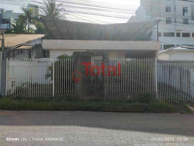 Casa com 4 quartos para alugar no bairro Giovanini