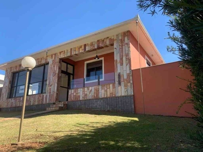 Casa com 5 quartos à venda no bairro Alphaville, 304m²