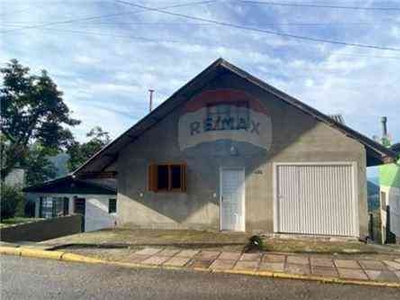 Casa com 5 quartos à venda no bairro Centro