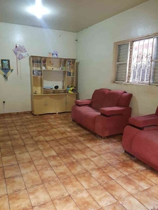 Casa com 5 quartos à venda no bairro Céu Azul, 525m²