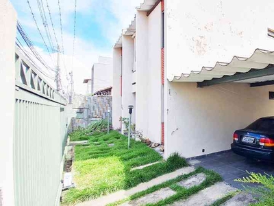 Casa com 5 quartos à venda no bairro Ipiranga, 300m²