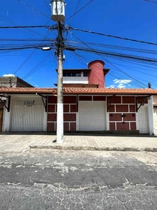 Casa com 5 quartos à venda no bairro Pedra Azul, 466m²