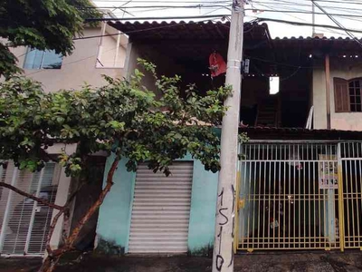 Casa com 5 quartos à venda no bairro Piratininga (venda Nova), 189m²