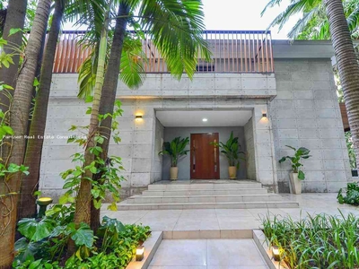 Casa com 6 quartos à venda no bairro Jardim América, 1117m²