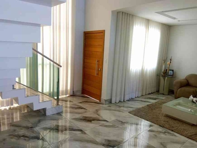 Casa com 6 quartos à venda no bairro Jardim Riacho das Pedras, 330m²
