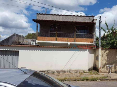 Casa com 6 quartos à venda no bairro Jardim Vale dos Ipês, 360m²