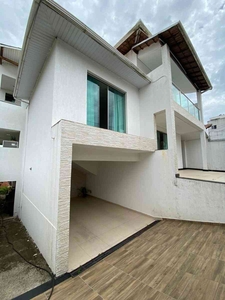 Casa com 6 quartos à venda no bairro Niterói, 351m²