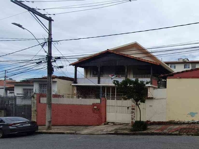 Casa com 6 quartos à venda no bairro Padre Eustáquio, 363m²