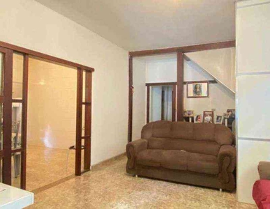 Casa com 6 quartos à venda no bairro Paquetá, 360m²