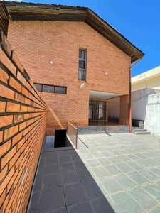 Casa com 6 quartos à venda no bairro São José, 10m²