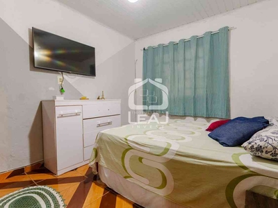 Casa com 9 quartos à venda no bairro Jardim das Rosas (zona Sul), 260m²