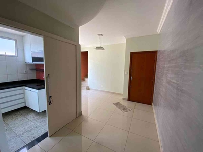 Cobertura com 3 quartos para alugar no bairro Castelo, 180m²