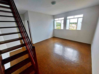 Cobertura com 3 quartos para alugar no bairro Conjunto Califórnia, 140m²